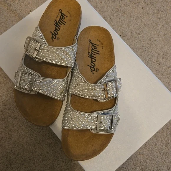 Jellypop Cream Pearl Buckle Sandals - Picture 2 of 6